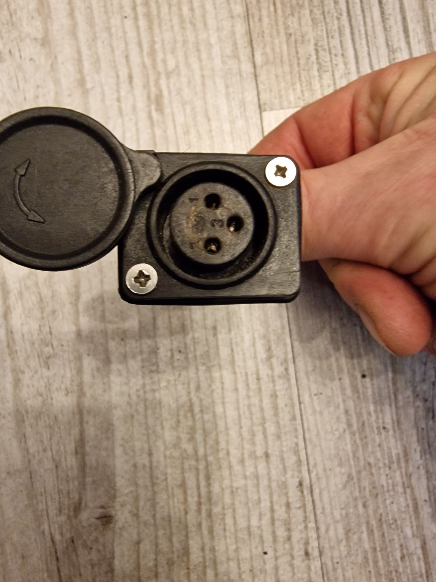 Gniazdo ładowania do rowerów elektrycznych Sparta Batavus Koga ION
