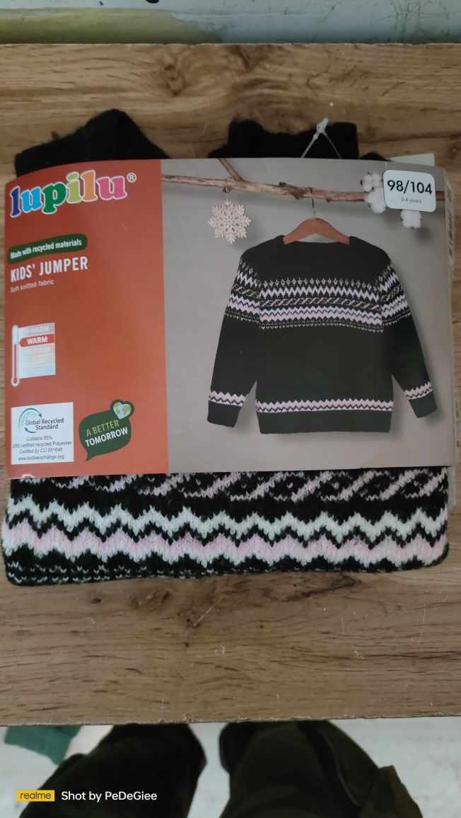 Sweterek dziewczęcy lupilu
