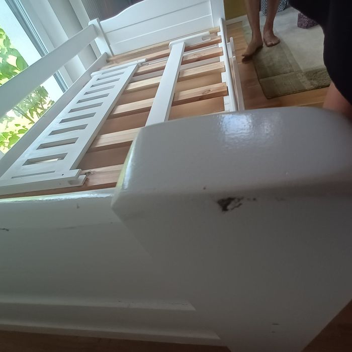 Łóżko dziecięce białe, drewniane,  z szufladą, 90x180 cm