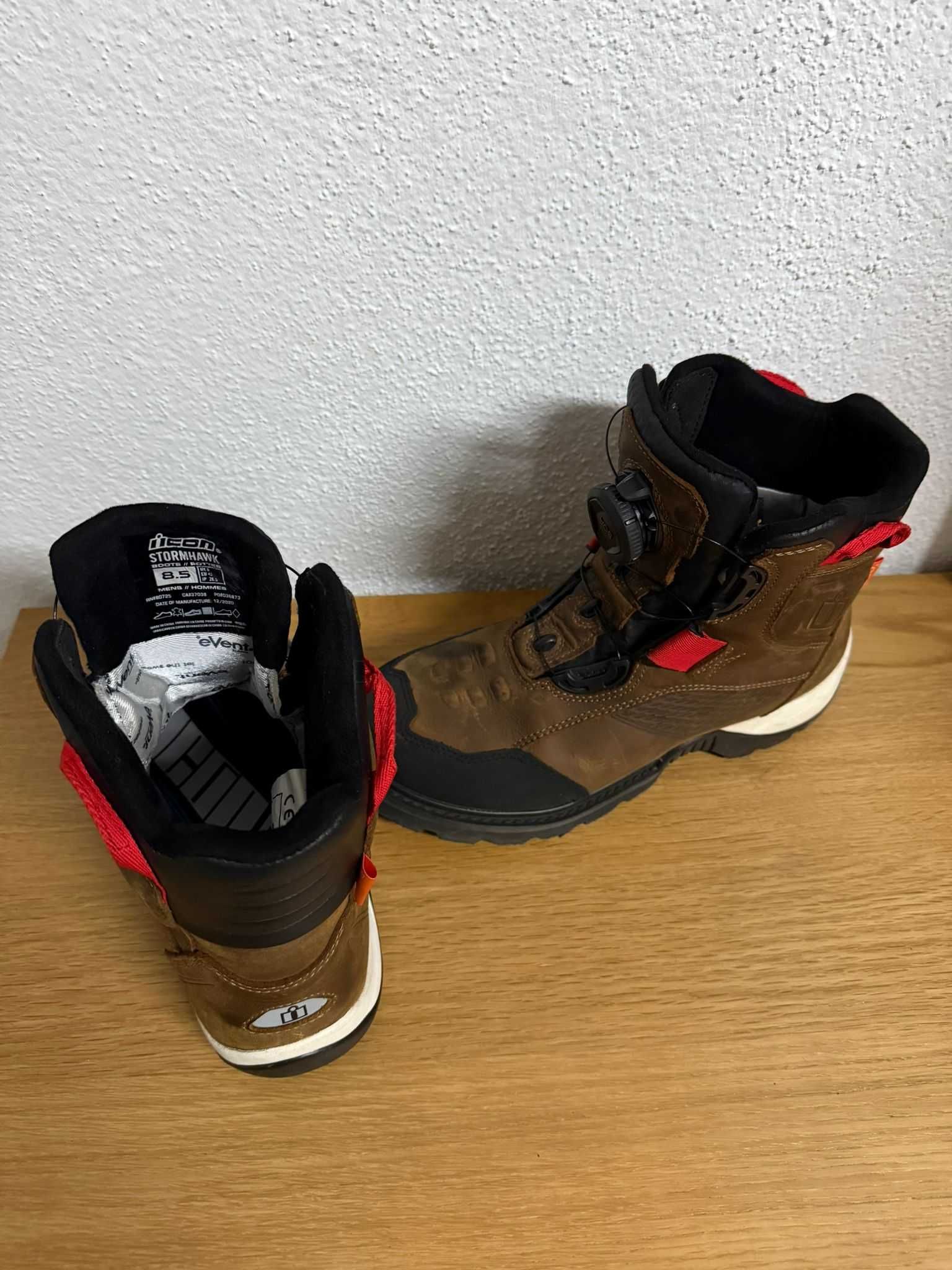Botas moto Icon Stormhawk WP