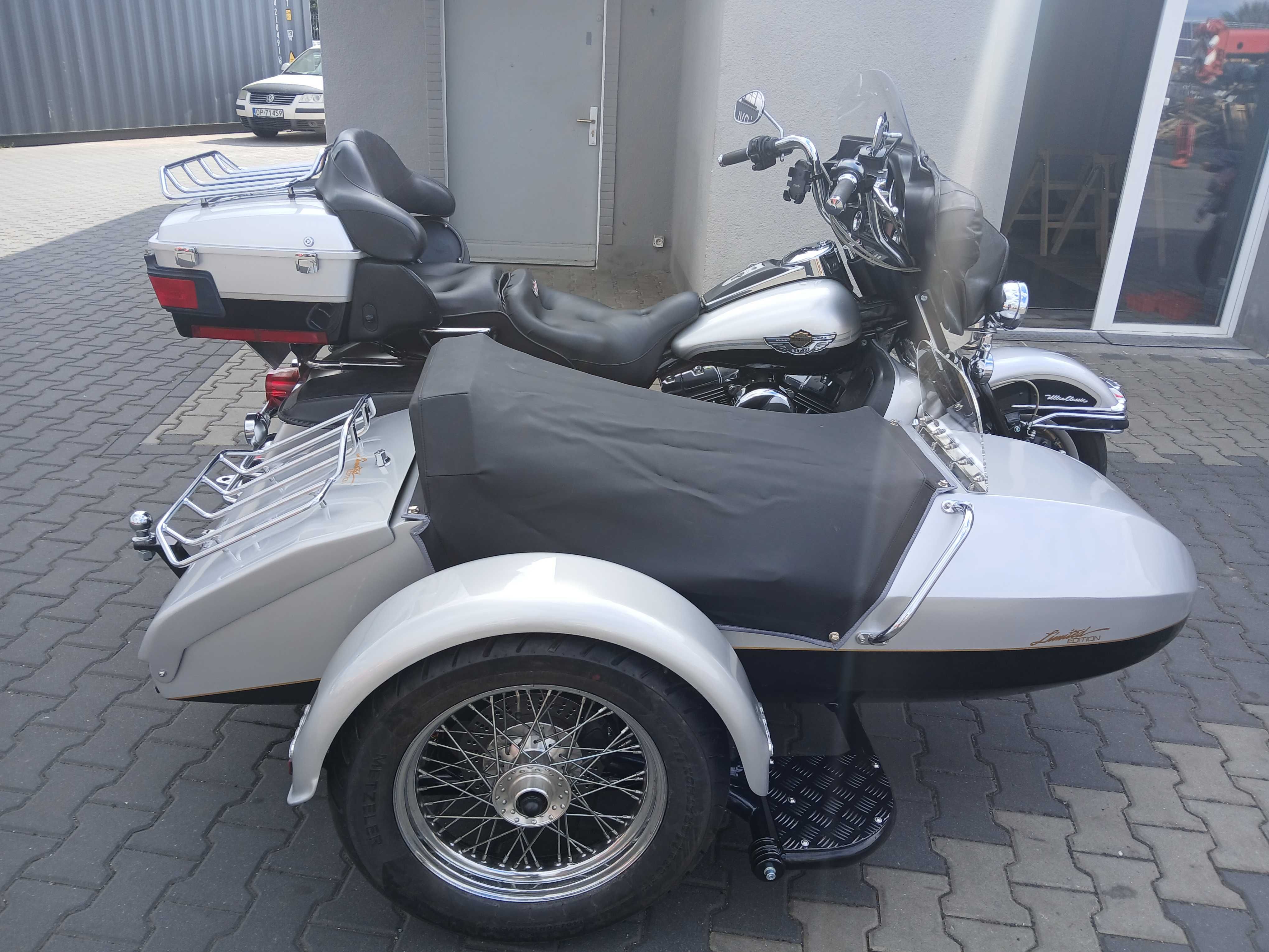 Harley Davidson Electra  z 2003r na 100 lat z koszem, wózkiem, sidecar