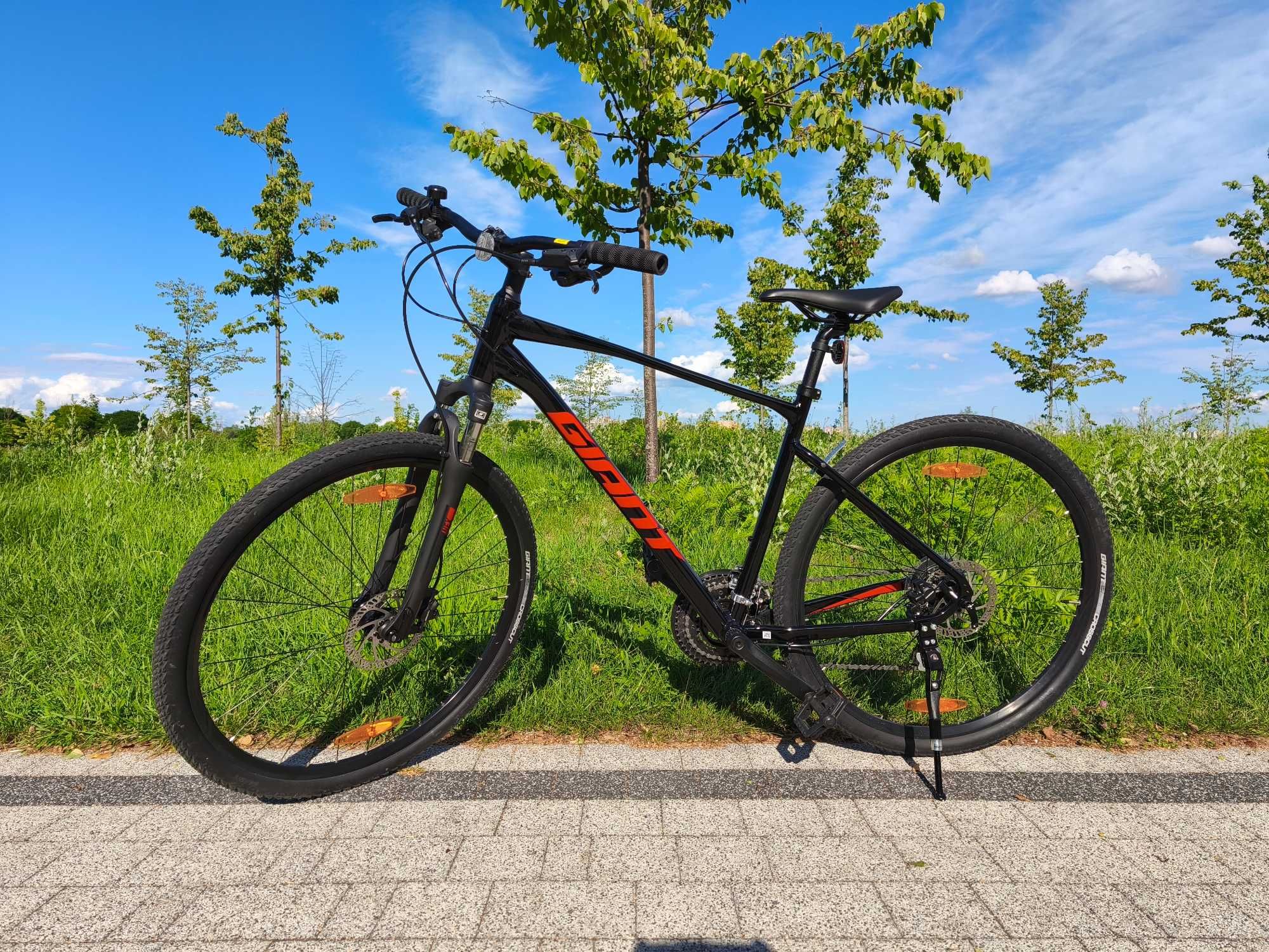Giant roam3 rama L koła 28