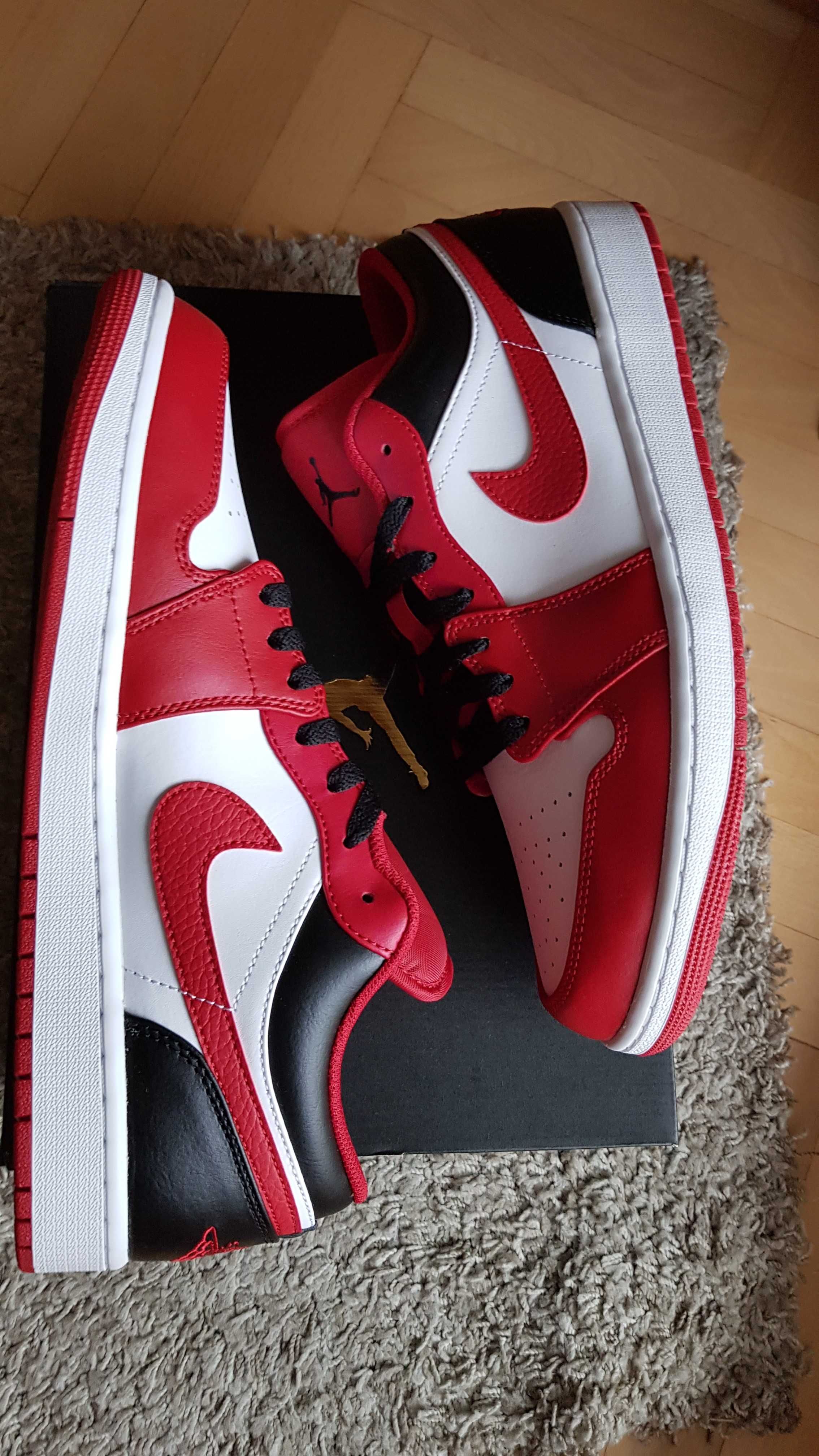 Jordan 1 low 46-12US Chicago Bulls nowe og box białe czerwone czarne