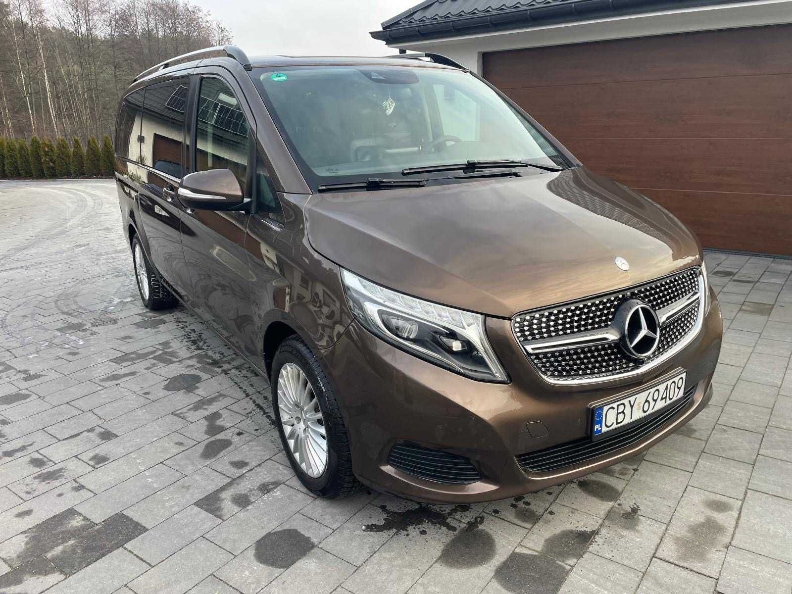 Wynajem busa Mercedesa V- klasy wersja 7 osobowa
