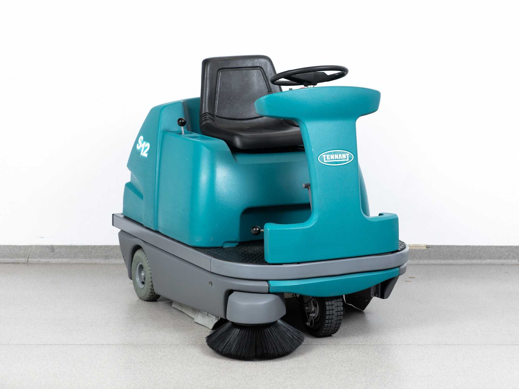 Zamiatarka TENNANT S12 NOWE AKUMULATORY 2006r 4650m²/h 21000netto