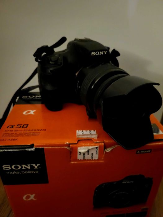Sony a58 z obiektywem