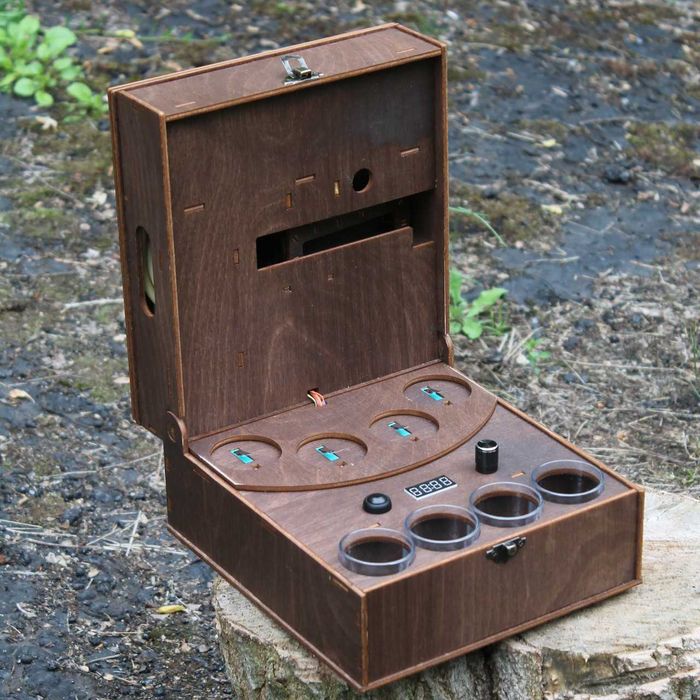 Київ Наливатор алкогольний на 4 чарки механічний пристрій