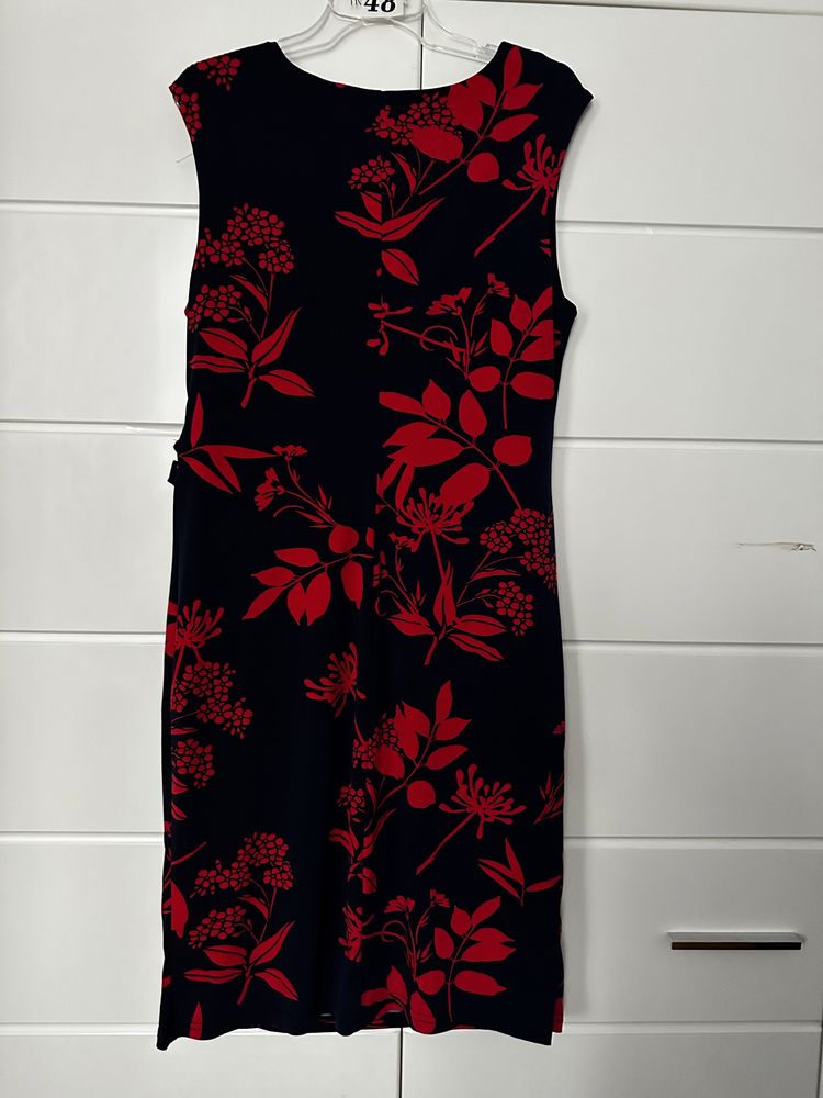 Piękna elegancka czarno czerwona sukienka w kwiaty rozmiar 40 zmiar