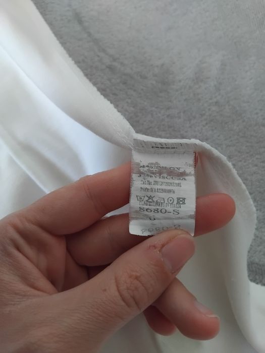 Klasyczna sukienka ołówkowa śmietankowa biel koronkowy przód roz. XS/S