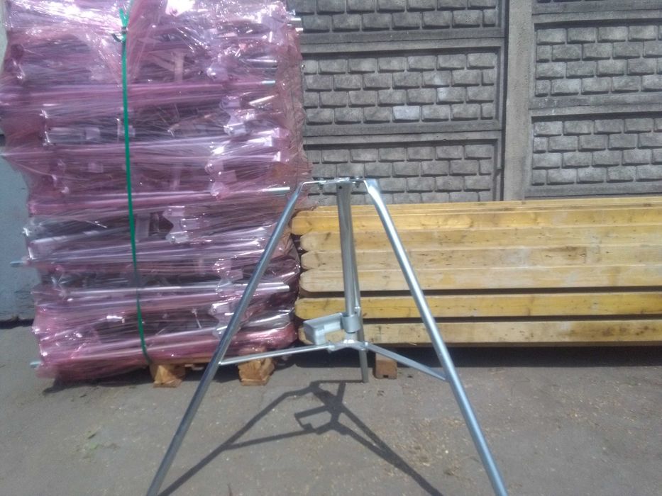 Podpory Stropowe Stemple Budowlane Szalunki Doki Dźwigary