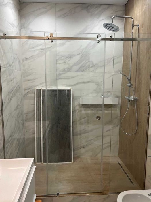 Душевая кабина из закаленного стекла