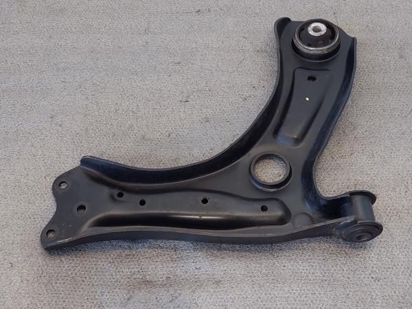 Braço de suspensão frente esquerdo VOLKSWAGEN Polo (6R, 6C)