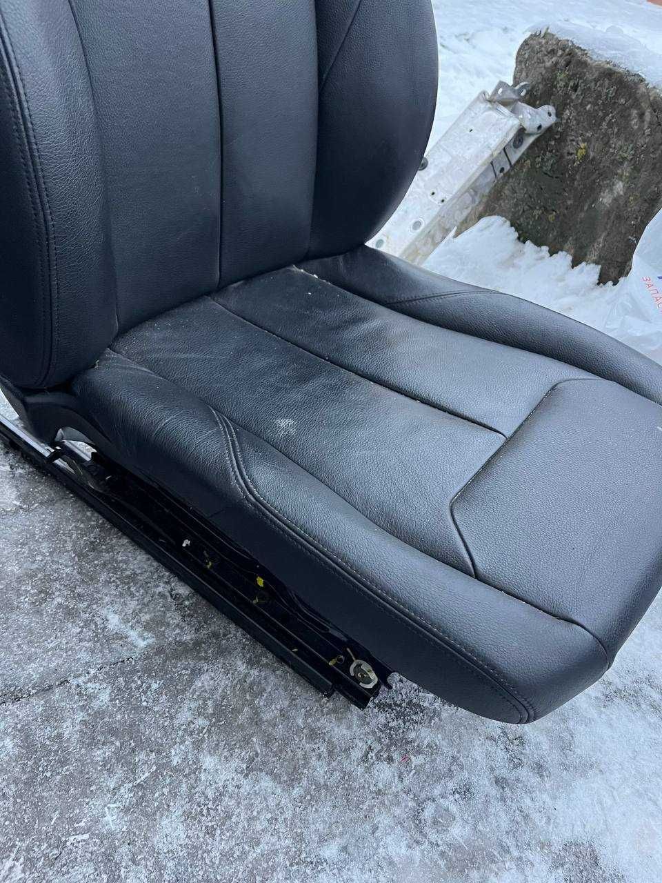 Сидіння від BMW F30
