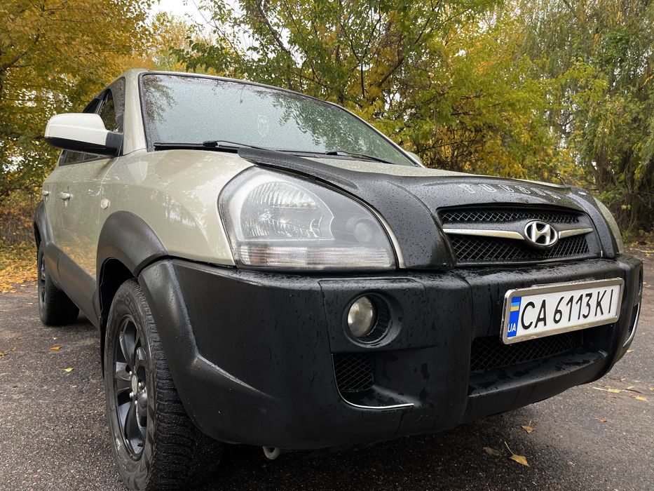 Hundai tucson 2008 рік автомат повний привіт
