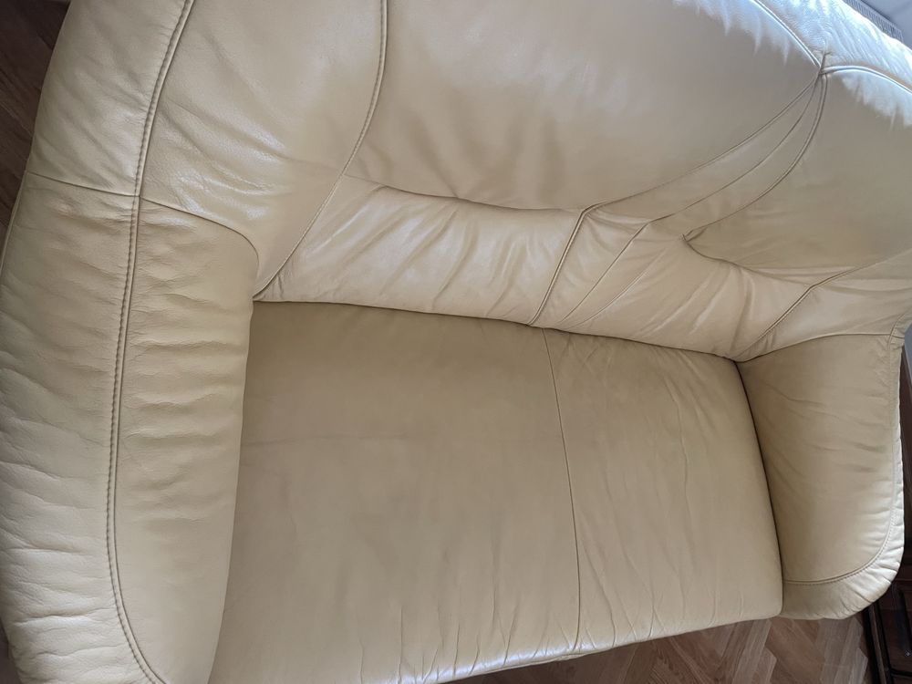 Skórzany komplet mebli do salonu- 2 kanapy i fotel