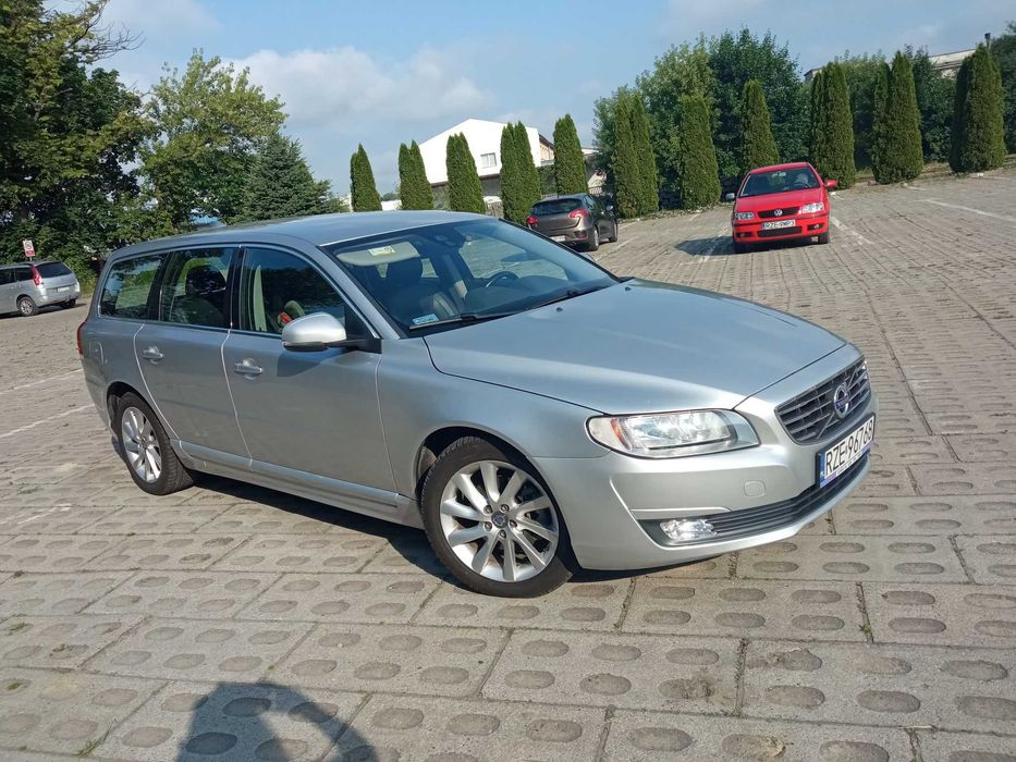 Volvo V70 III T5 Drive-E 2.0 turbo benzyna 245 KM
