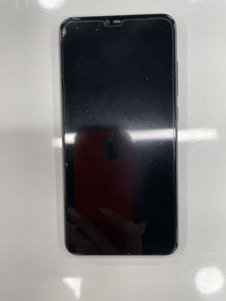 Продам телефон Xiaomi Mi 8Lite