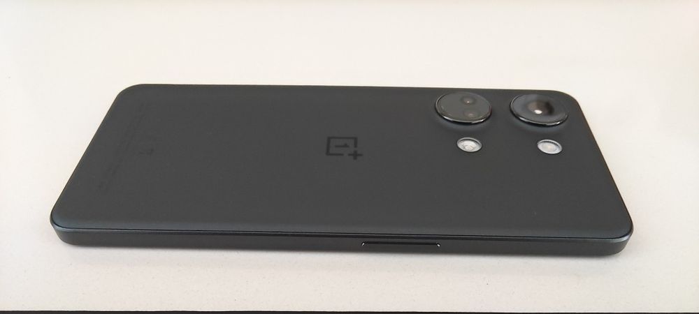Oneplus Nord 3 - 5G de 16 GB RAM e 256 GB armazenamento