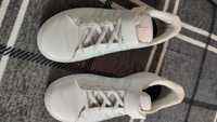 Buty firmy adidas