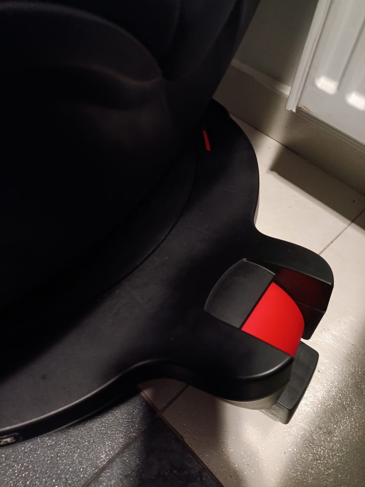 Fotelik samochodowy cybex sirona z i-size 0-18 kg  z bazą czarny