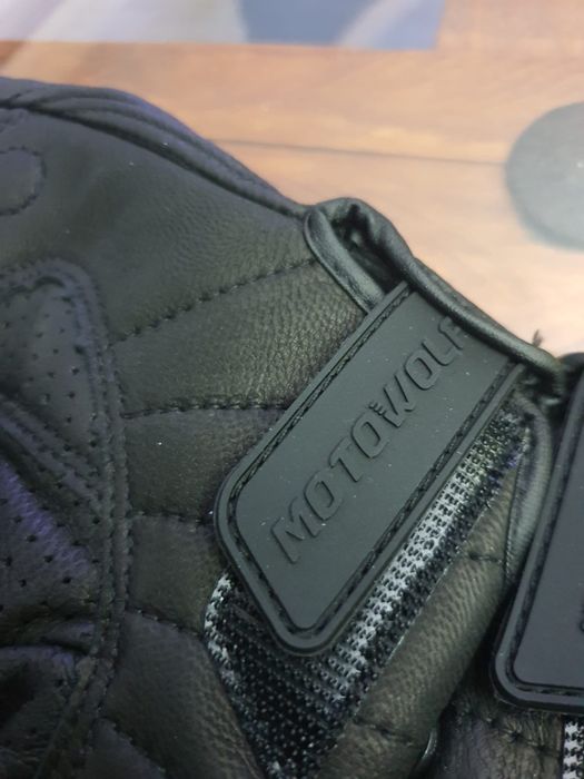 Luvas em pele para mota