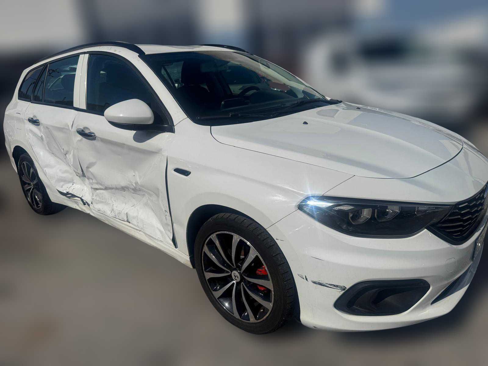 Fiat Tipo 1.4 GPL SW de 2018 Salvado