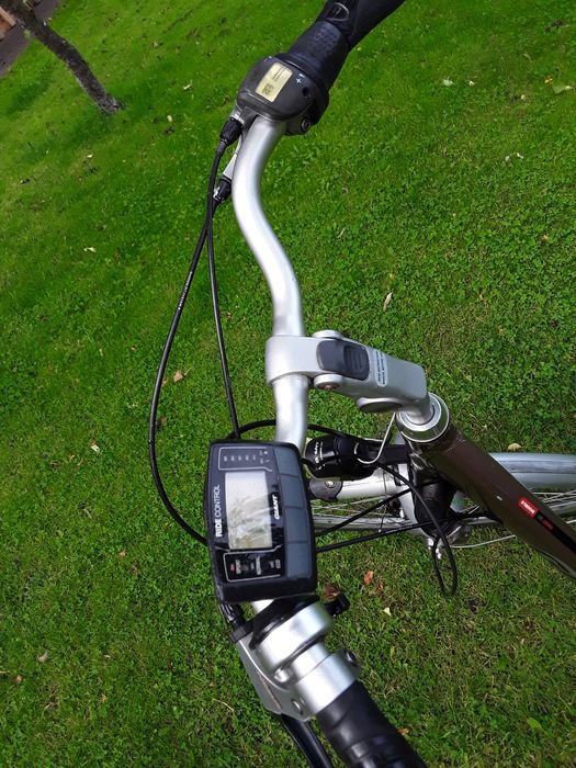 Rower elektryczny Giant twist li Ion M nowe opony w ładnym stanie