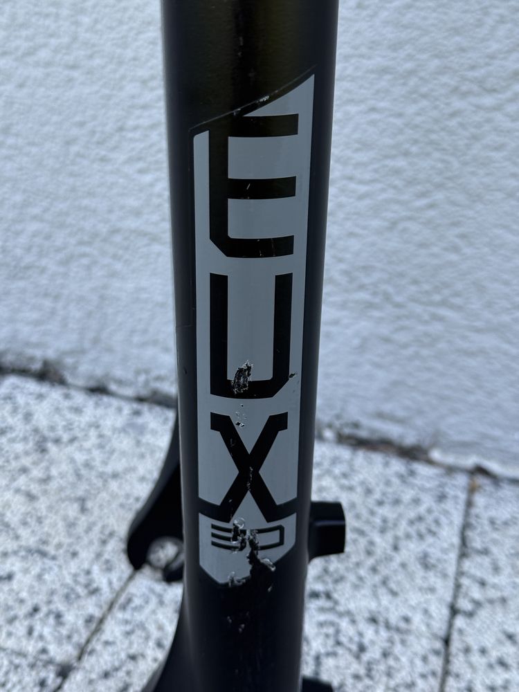 Amortyzator SR Suntour XCM 1 1/8 | koło 27,5 | uszkodzona blokada
