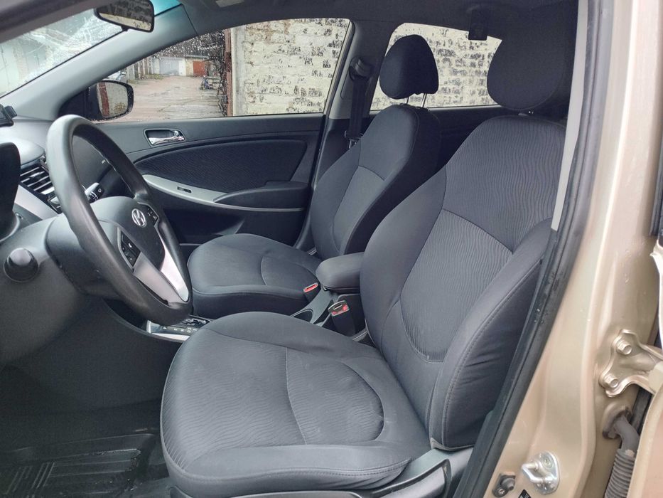 Hyundai Accent 2012 г. 1.4 газ/бенз. АКПП.Отличное состояние