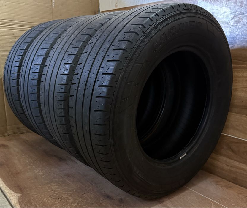 Шини літні Pirelli R16 235/65C 2шт-5мм