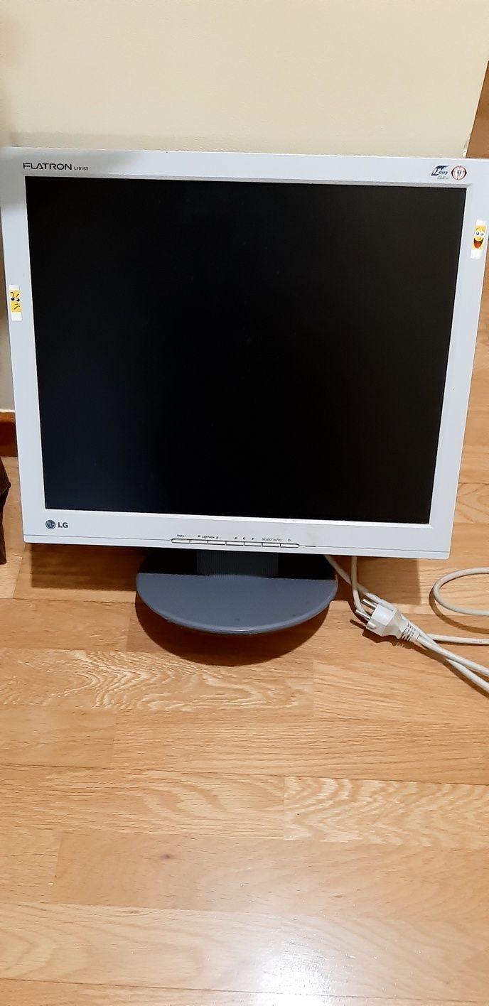 Monitor PC  LG e clunas