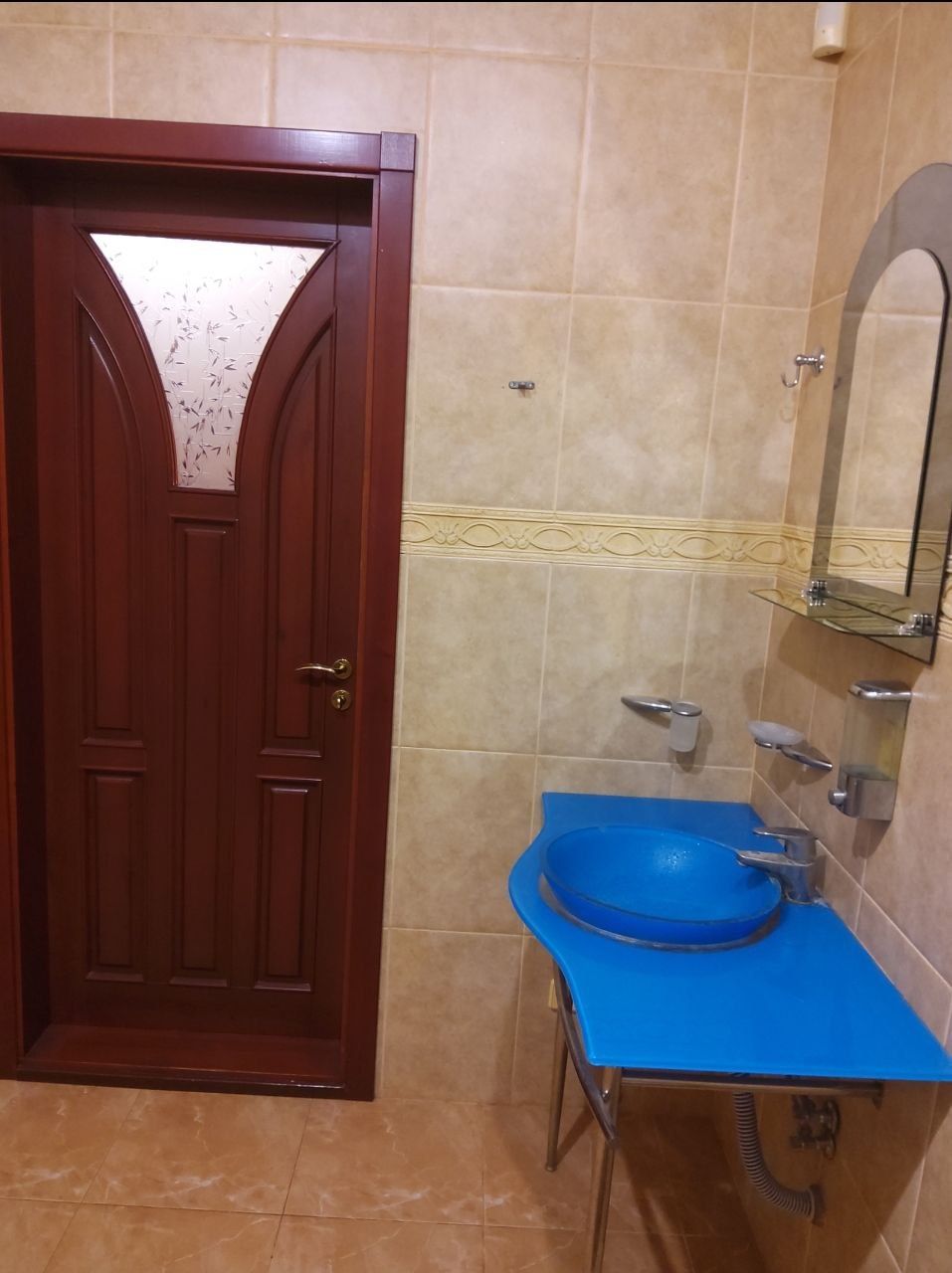 Терміновий продаж будинку 380м2