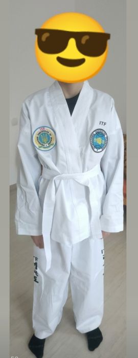 Продам добок р.145.для  тхеквондо та подвійну ракетку