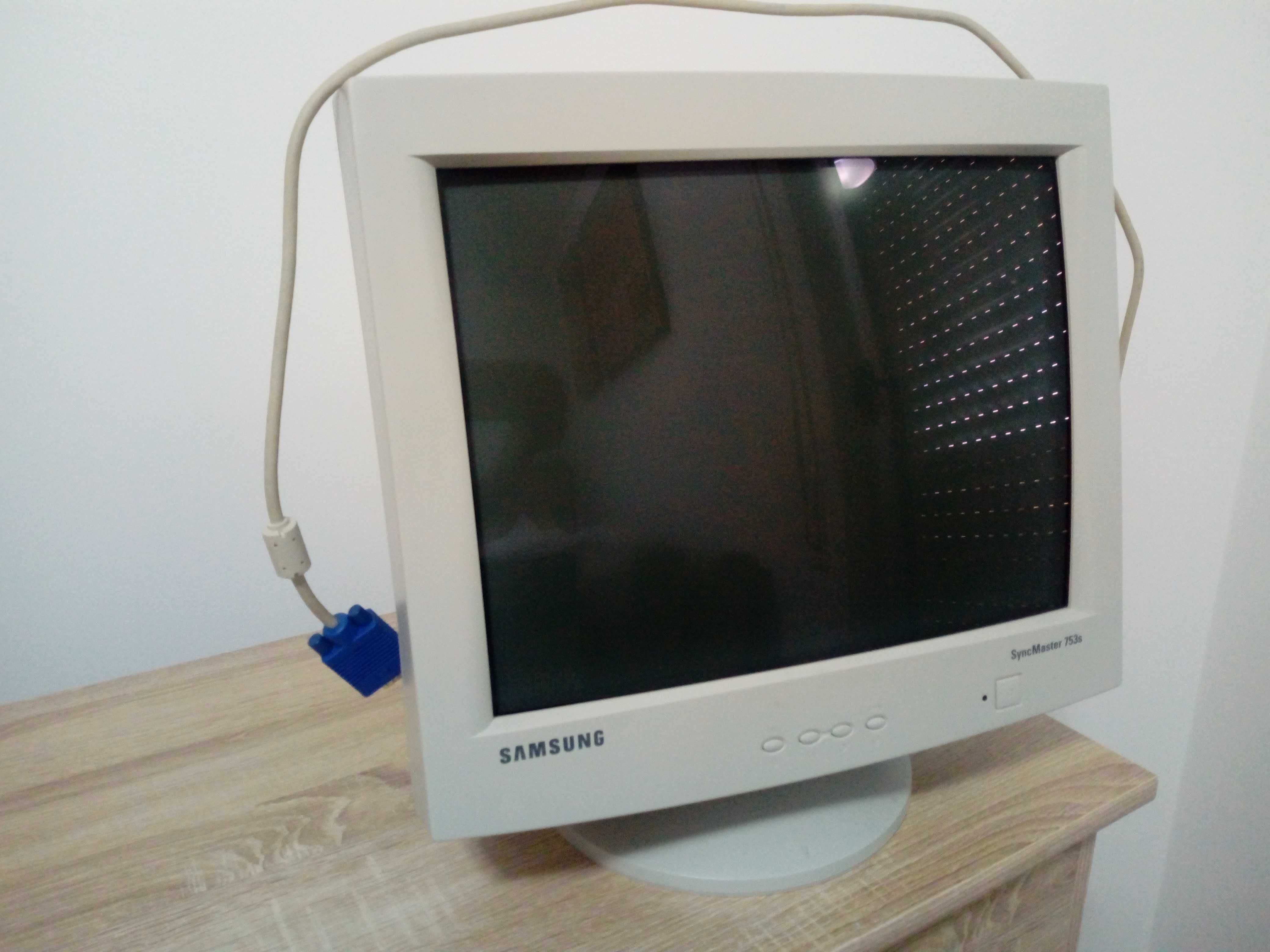 Monitor Samsung - SyncMaster753s - como novo