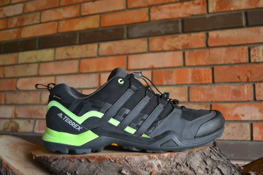 Трекінгові кросівки Adidas Terrex Gore-Tex Оригінал Розмір 46 - 29.5
