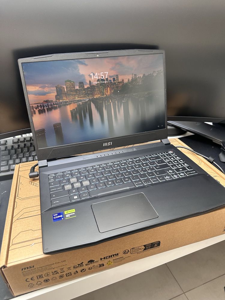 MSI Katana 15 B13VGK Laptop Gamingowy i9 RTX 4070