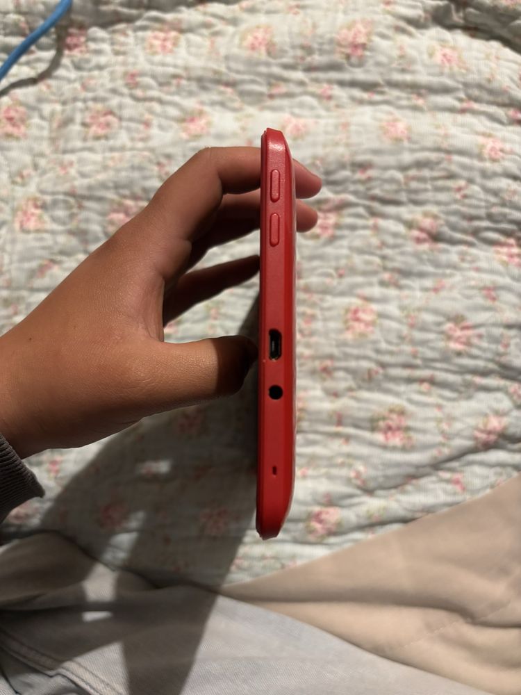 Tablet sunstech infantil, usado muito pocas vezes