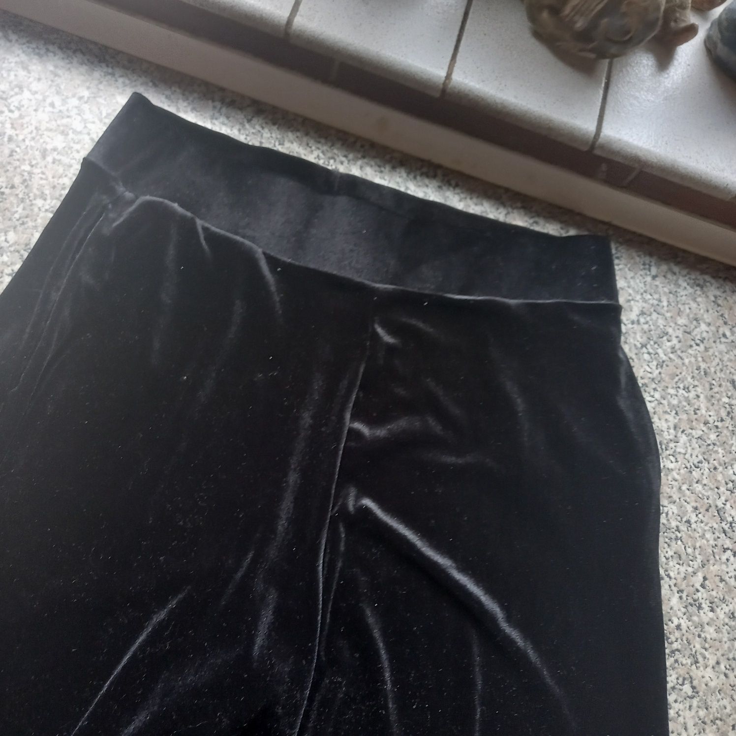Spodnie nowe -  czarne, welurowe, poszerzane, XL-XXL