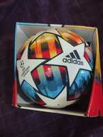 Bola Champions league official match ball