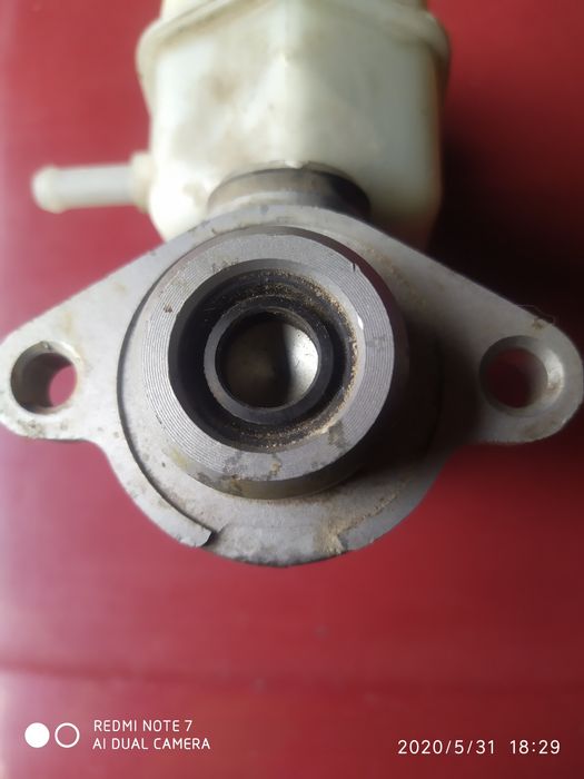 Главный тормозной цилиндр на Шевроле лачети