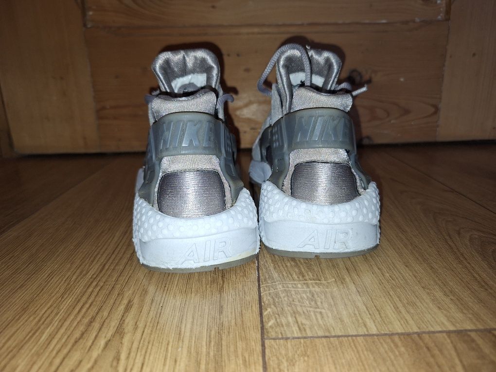 NIKE Buty sportowe damskie roz 40