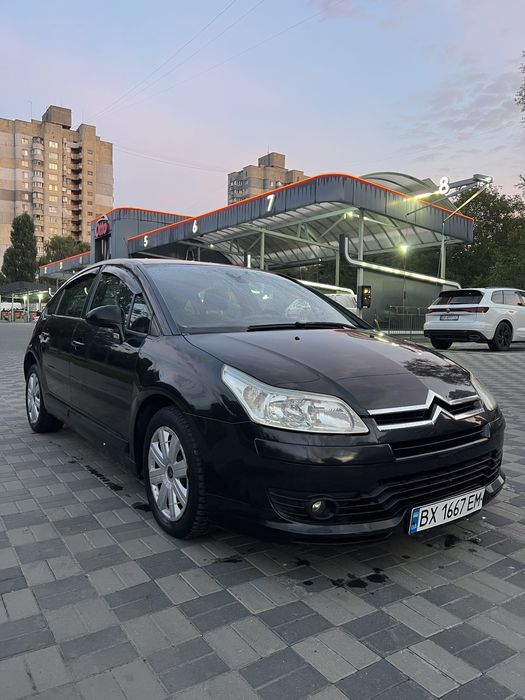 Продам автомобіль Citroen C4 2005