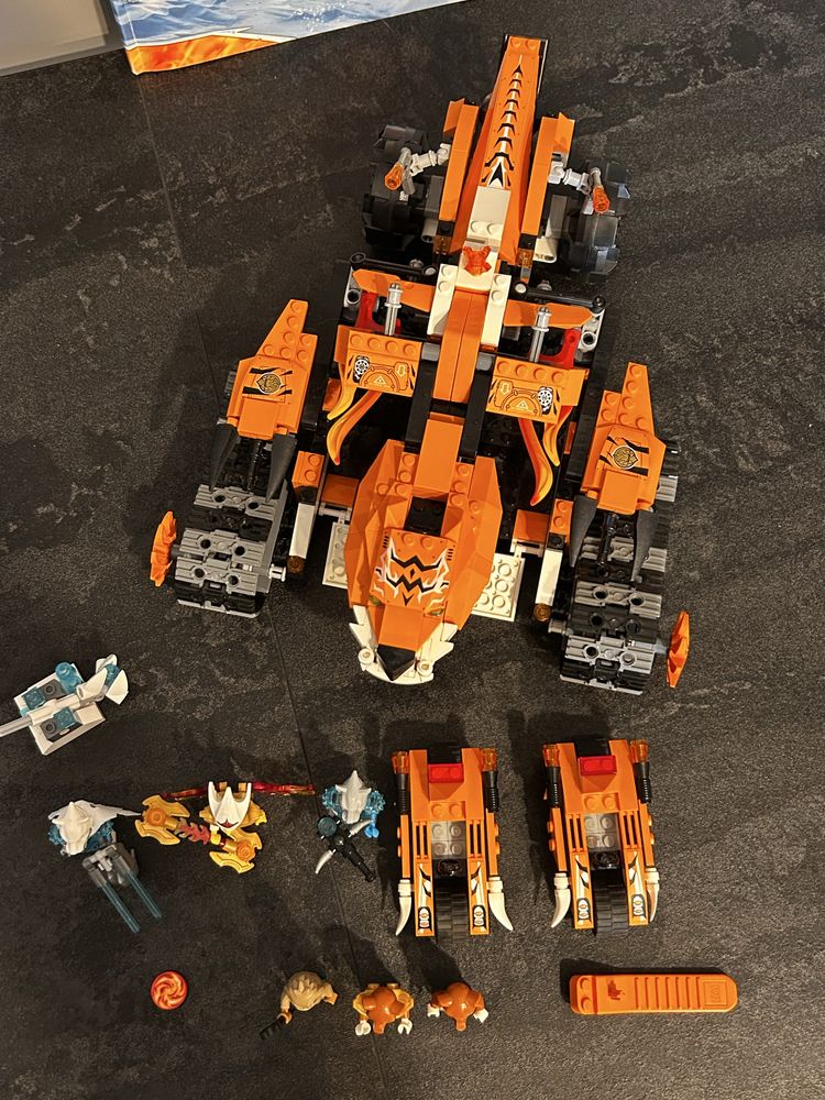 LEGO ® 70224 Legends of Chima  - Lotny oddział Tigera