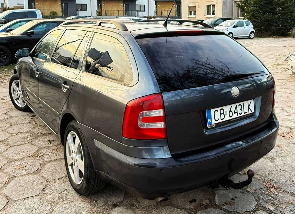 Octavia 2007 1.6 mpi BEZ RDZY bogate serwisy sprzęgło + rozrząd i inne