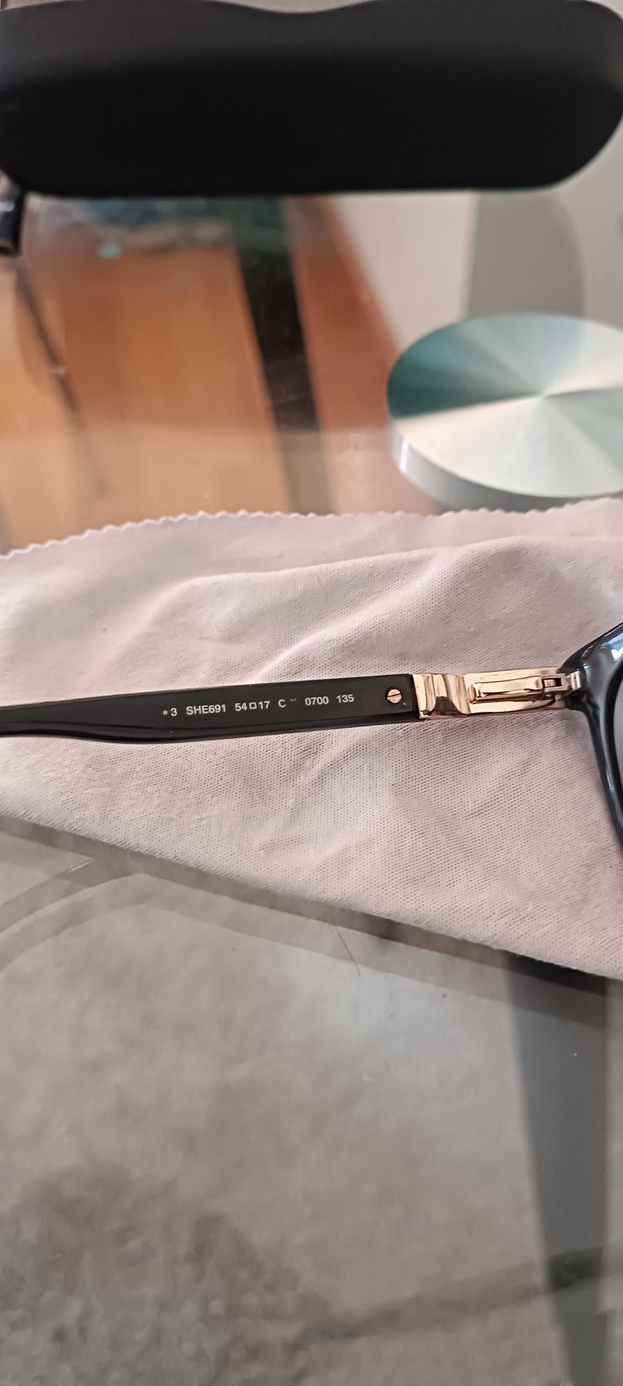 Óculos de sol Feminino da CAROLINA HERRERA