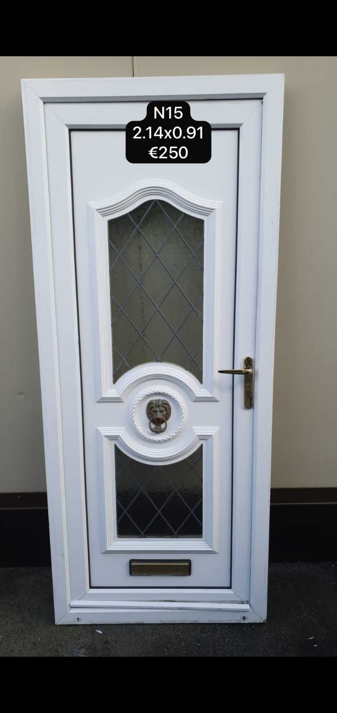 Portas de entrada em pvc