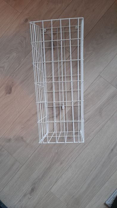 Kosz uchylny na pranie do zabudowy w szafce