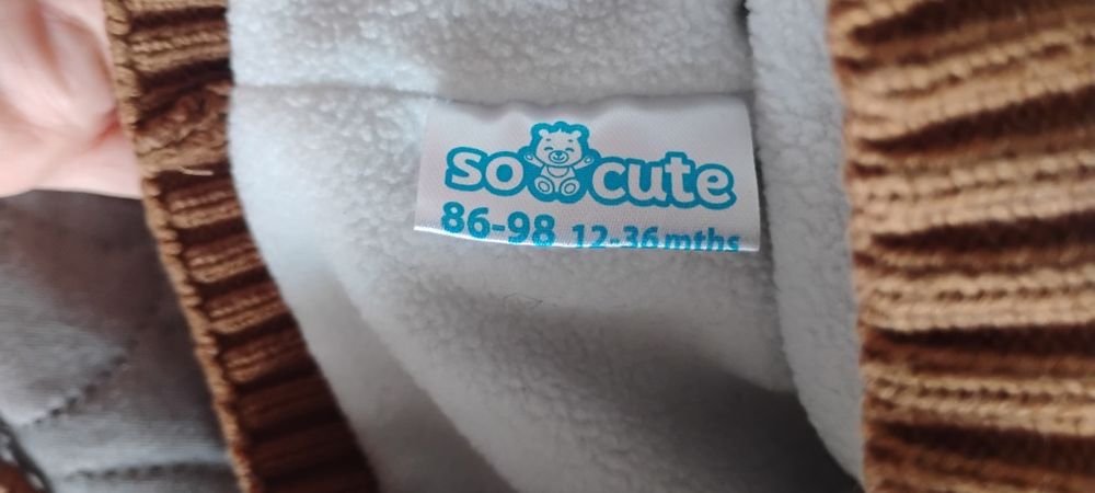 Brązowa czapeczka na polarku