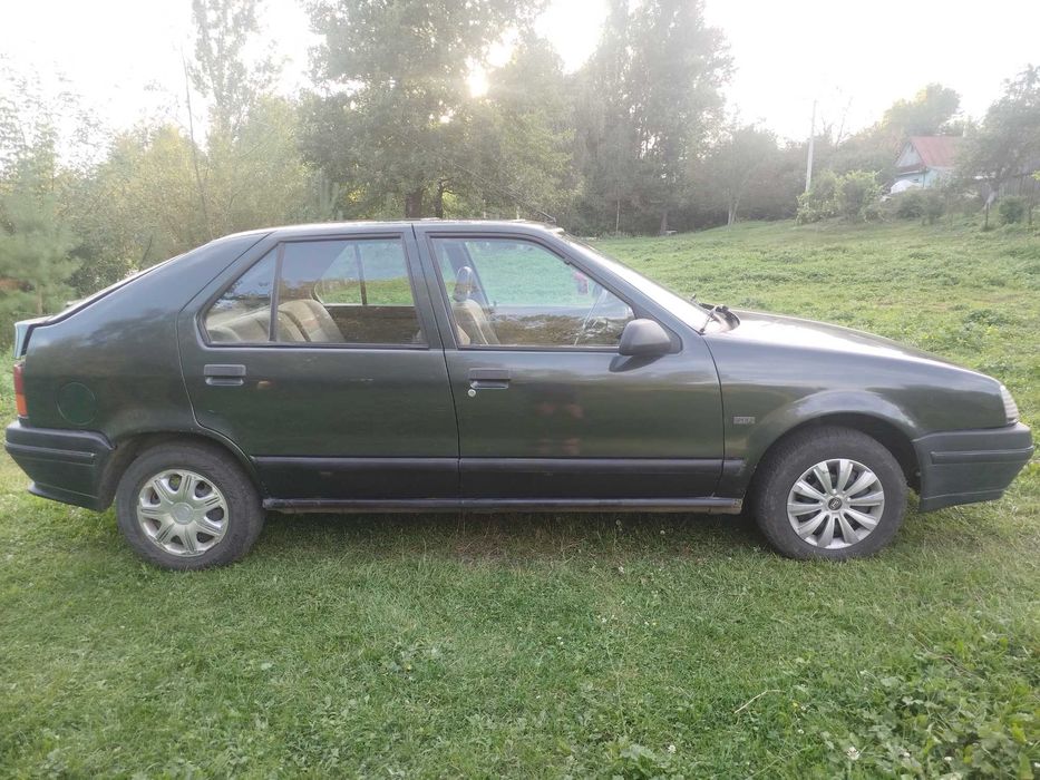 Renault 19, бензин 1.7, хетчбек