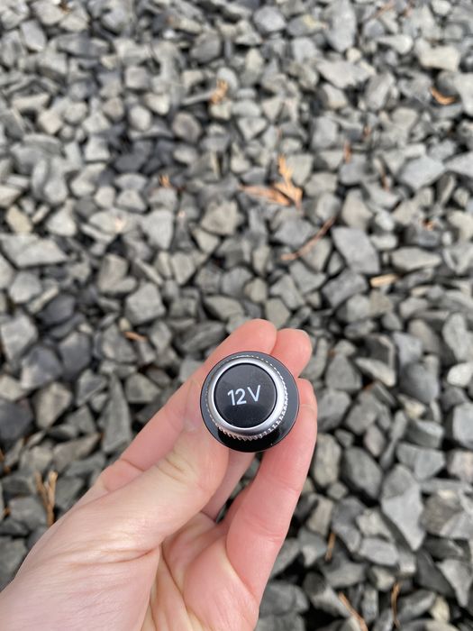 Заглушка в прикуриватель 12V Audi Volkswagen Porshe 8W0.919.311